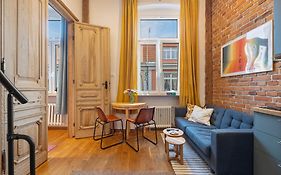 Oak Doors Apartament w Rynku - ProperUNIT